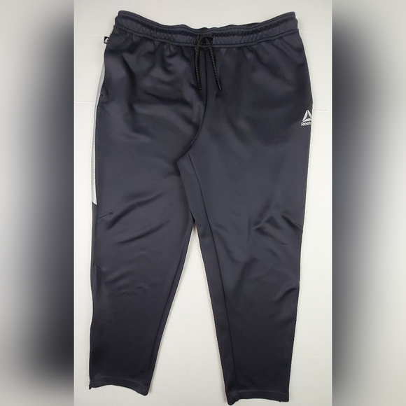 Reebok Pants Mens Size 2XL Black Track Pants Ankle Zip Pull On Style REM213PA36 - Picture 1 of 11